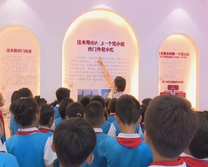 人在职场，最不能犯什么样的错误？游戏画面